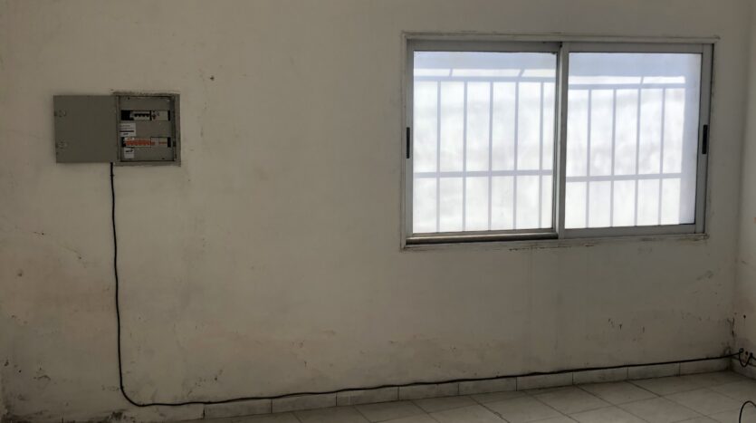 HERMOSO GALPON ADYACENTE ACCESO ESTE