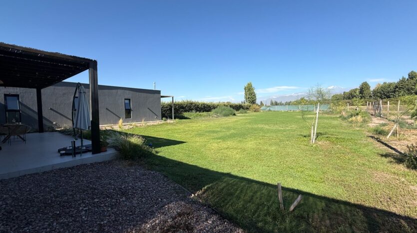 CASA CON VISTA A LA MONTAÑA EN LAS COMPUERTAS, LUJÁN DE CUYO