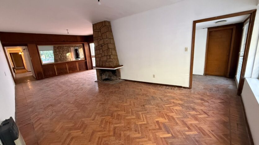 CASA EN ALQUILER SOBRE TIBURCIO BENEGAS, IDEAL OFICINA O CONSULTORIO