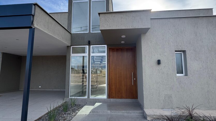 CASA A ESTRENAR EN BARRIO LA VASCONIA, MAIPÚ