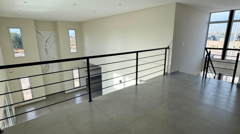 CASA A ESTRENAR EN BARRIO LA VASCONIA, MAIPÚ