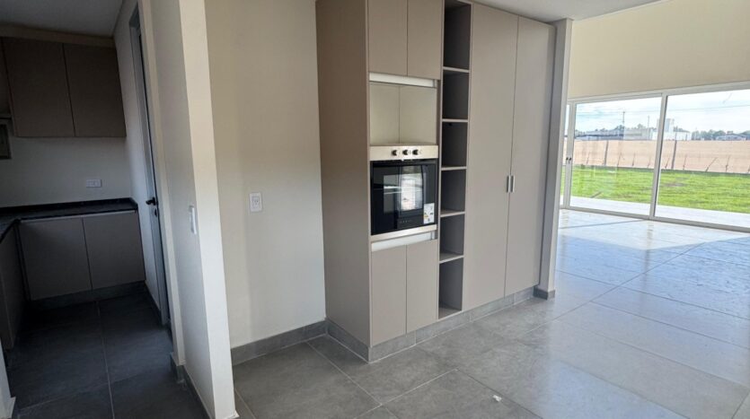 CASA A ESTRENAR EN BARRIO LA VASCONIA, MAIPÚ