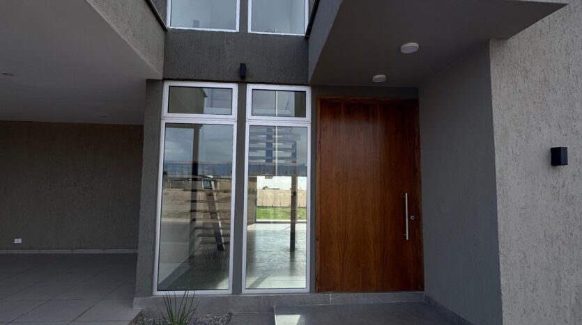 CASA A ESTRENAR EN BARRIO LA VASCONIA, MAIPÚ